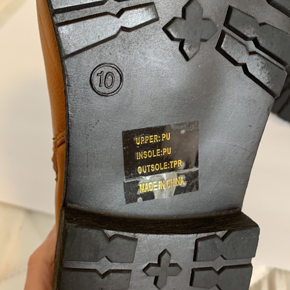 Brinley Co. Boots Size 10 - Picture 7 of 7